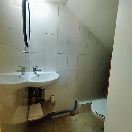 Climatisee F3 Entre Et Montpellier *